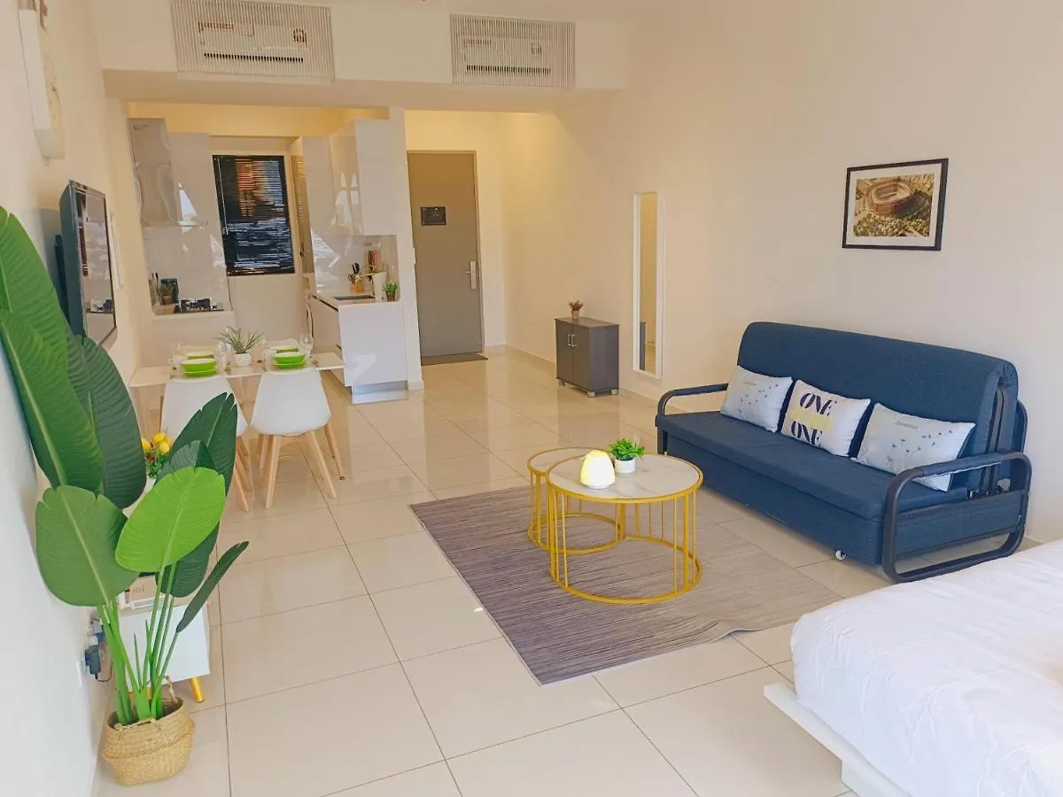 Rooftop Pool, 8 Pax, 2 Bedrooms, 2 Bathrooms, 2 Car Parks By Star Home Jelutong