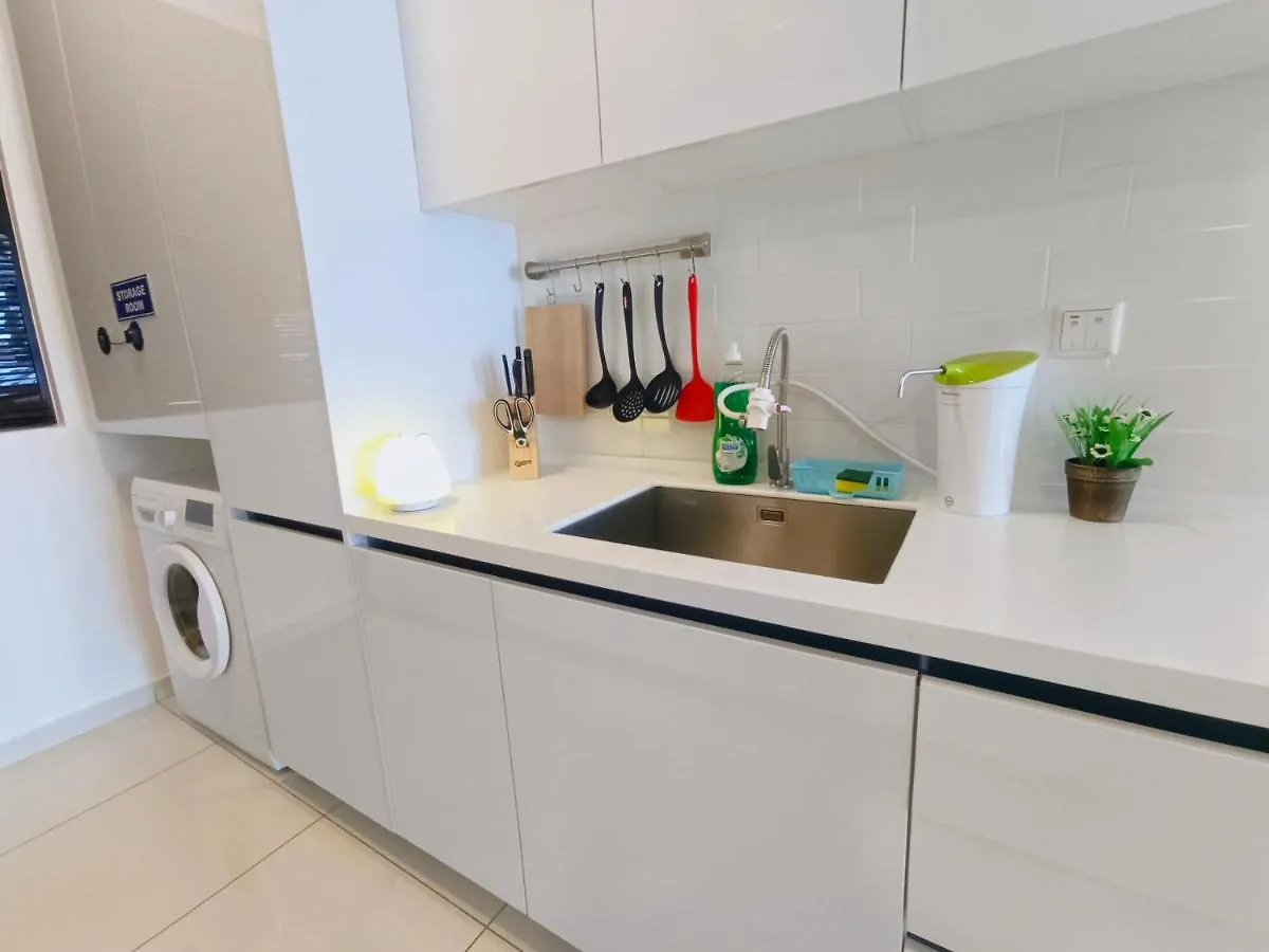 Rooftop Pool, 8 Pax, 2 Bedrooms, 2 Bathrooms, 2 Car Parks By Star Home Jelutong 0*,  Malaysia